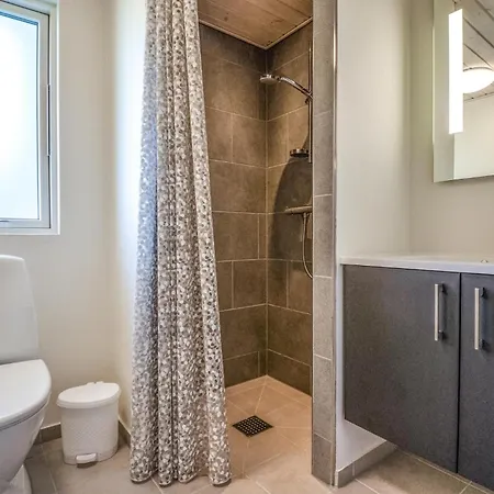 Beautiful In With Private Swimming Pool, Be Inside Or Outside Feriehus *